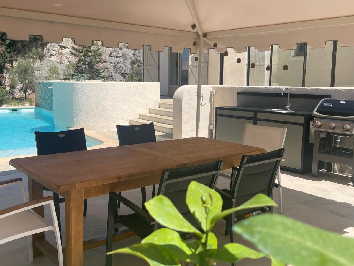 La Villa Des Carriers- Maison Avec Piscine Proche Mer Roquefort-les-Pins Exterior foto