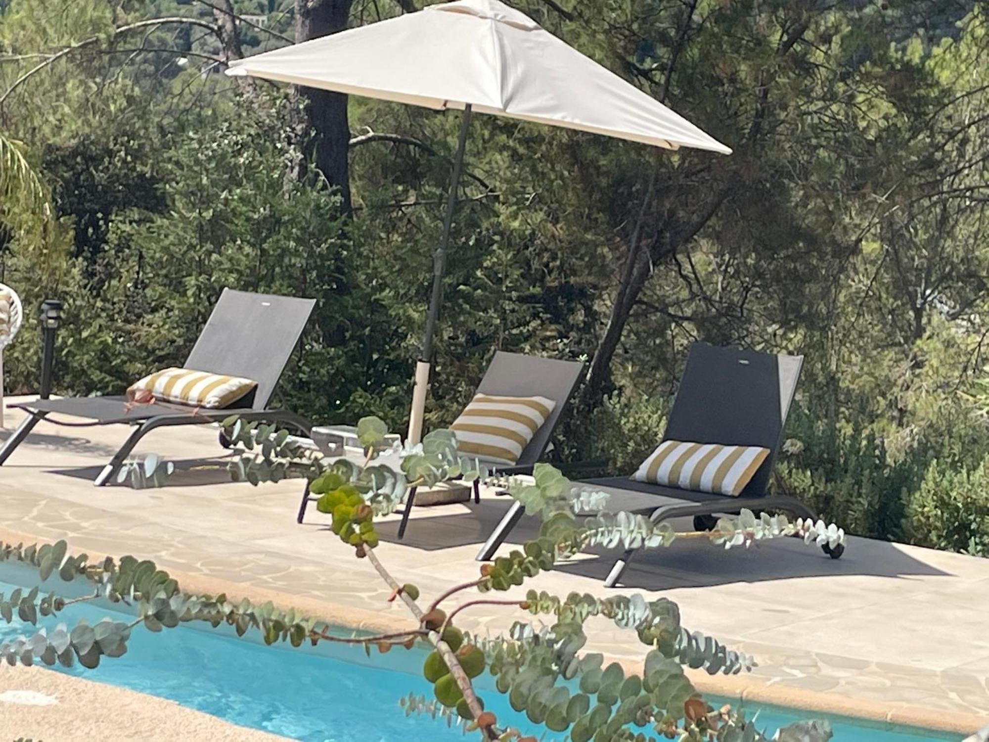 La Villa Des Carriers- Maison Avec Piscine Proche Mer Roquefort-les-Pins Exterior foto